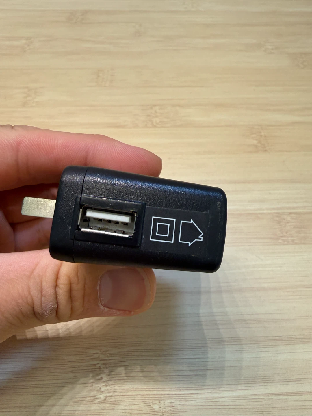 USB Wall Charger XKD-C0500IC5.0-4W-CN - photo 3