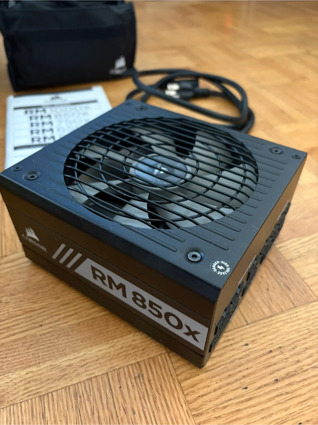 Corsair RM850x Power Supply - photo 2