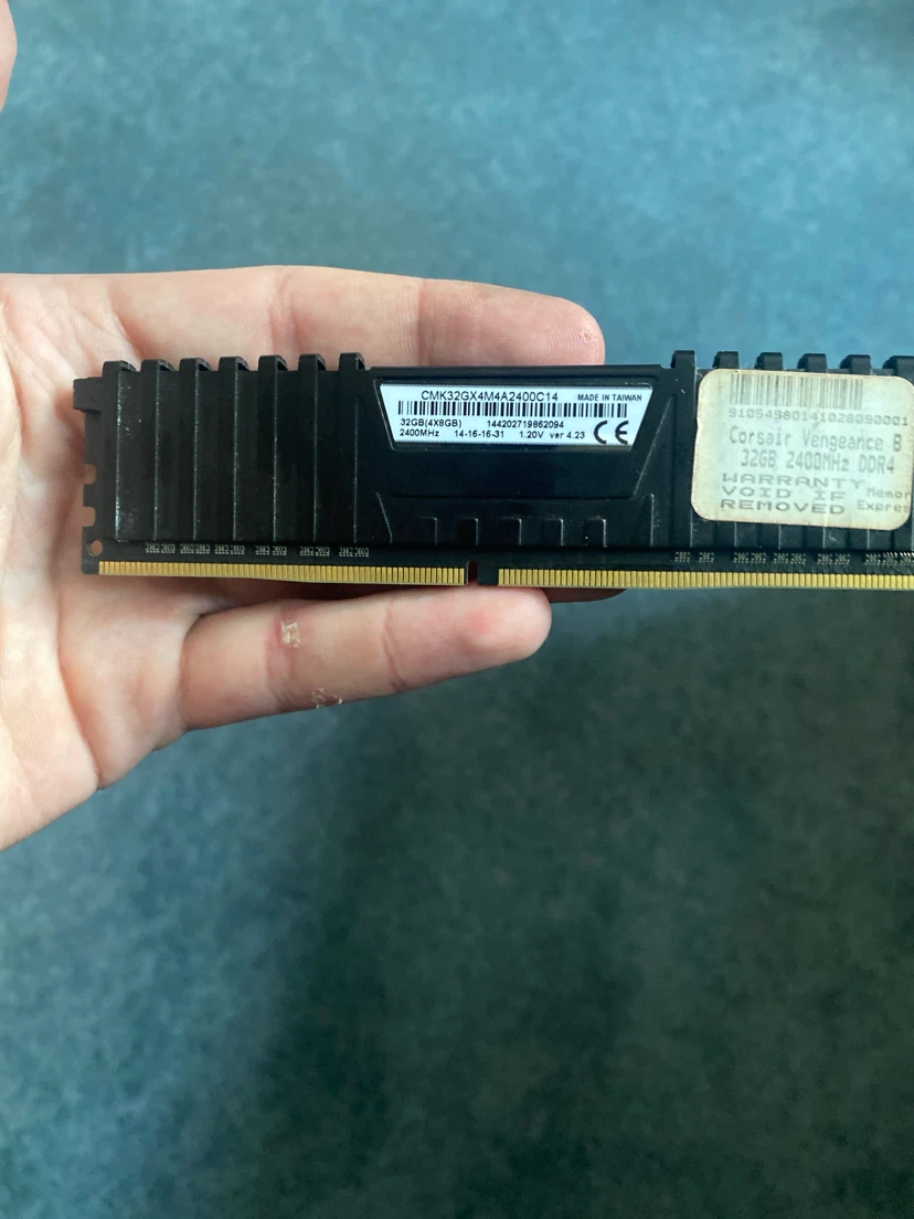 Corsair Vengeance LPX 32GB DDR4 RAM Kit - photo 2