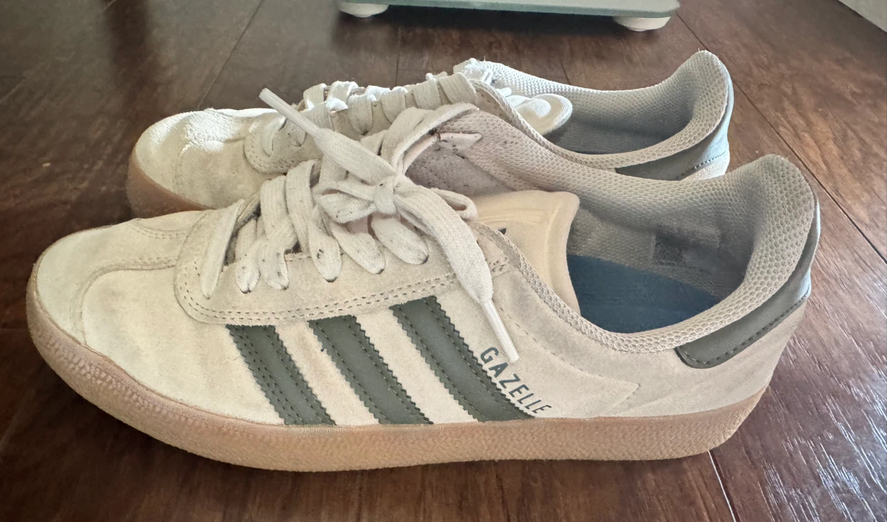 Adidas Gazelle Sneakers