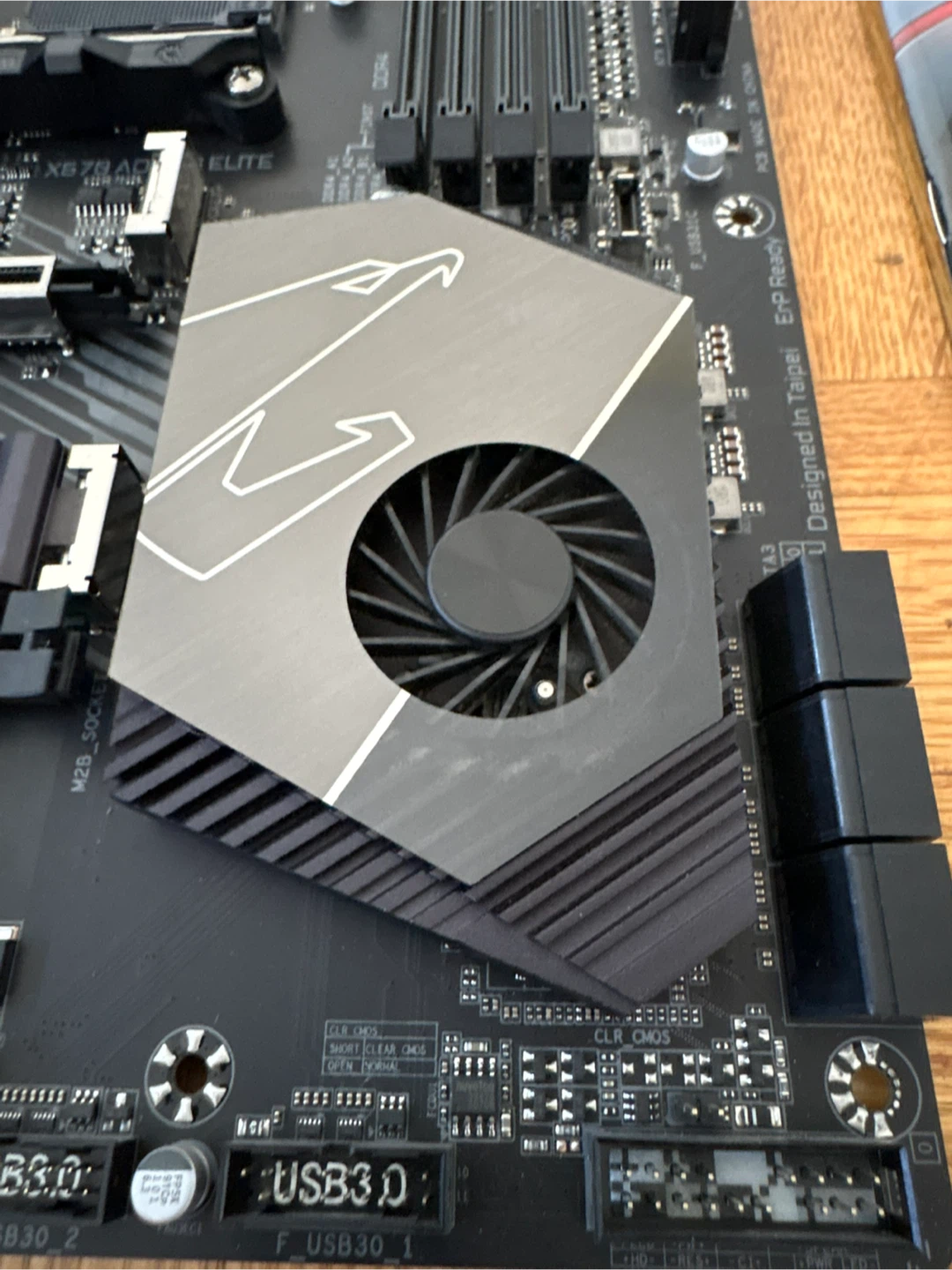 Gigabyte X570 AORUS Elite - photo 3