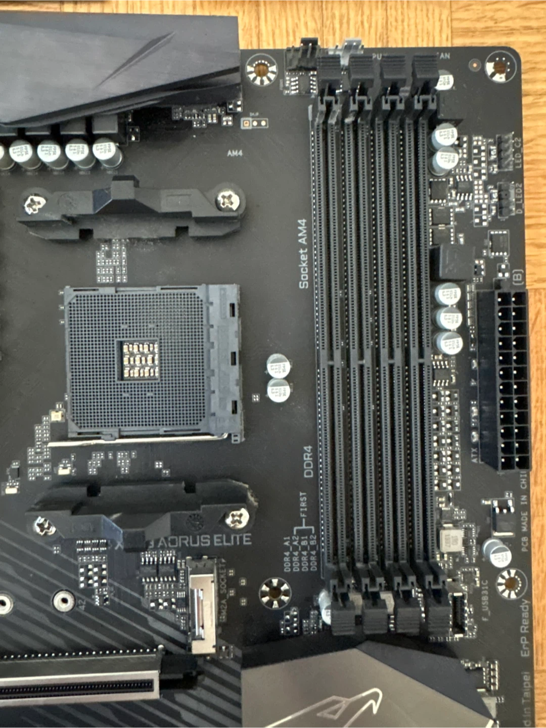 Gigabyte X570 AORUS Elite - photo 5