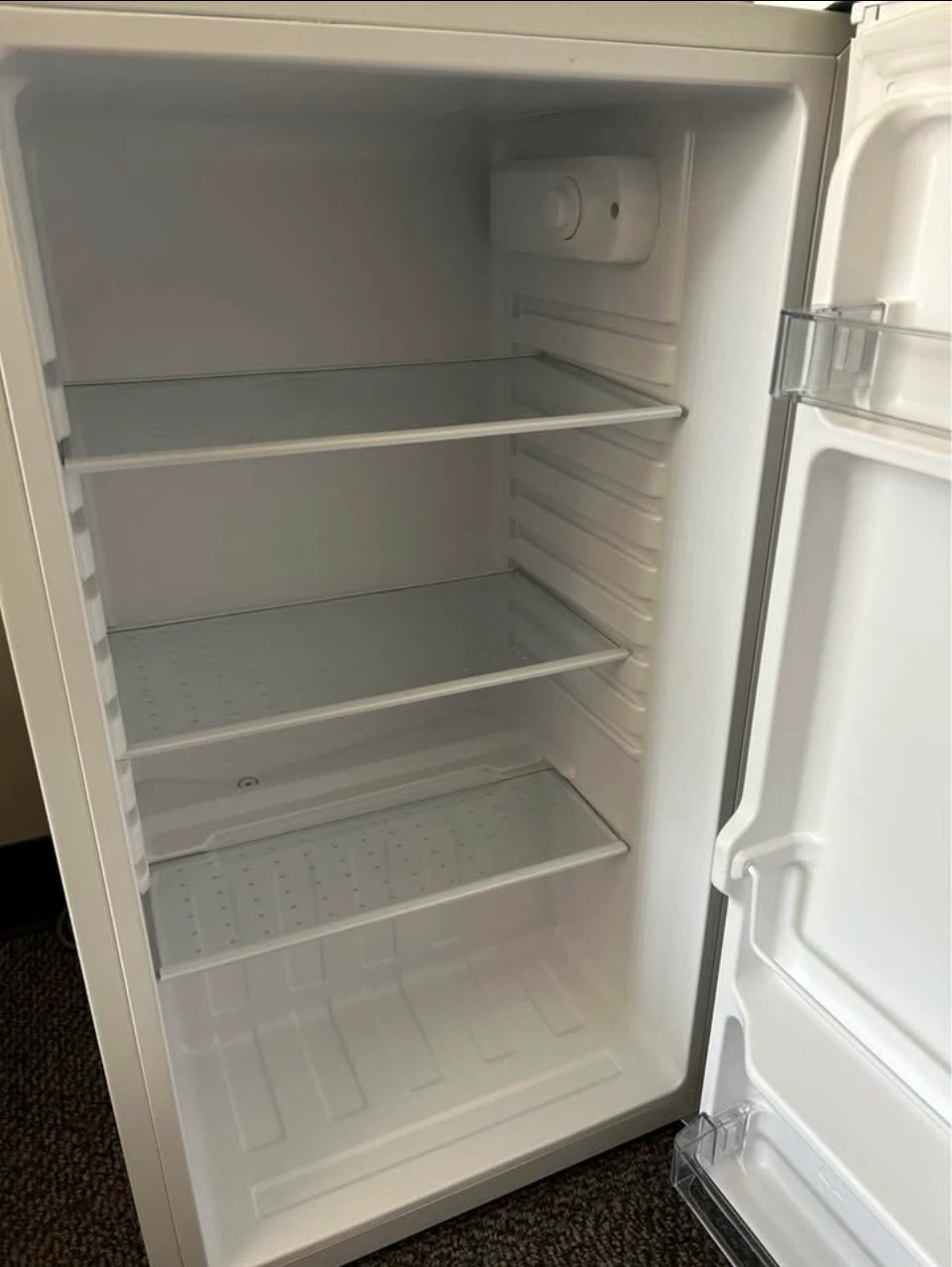 Danby Diplomat Compact Mini Fridge (available on October) - photo 3