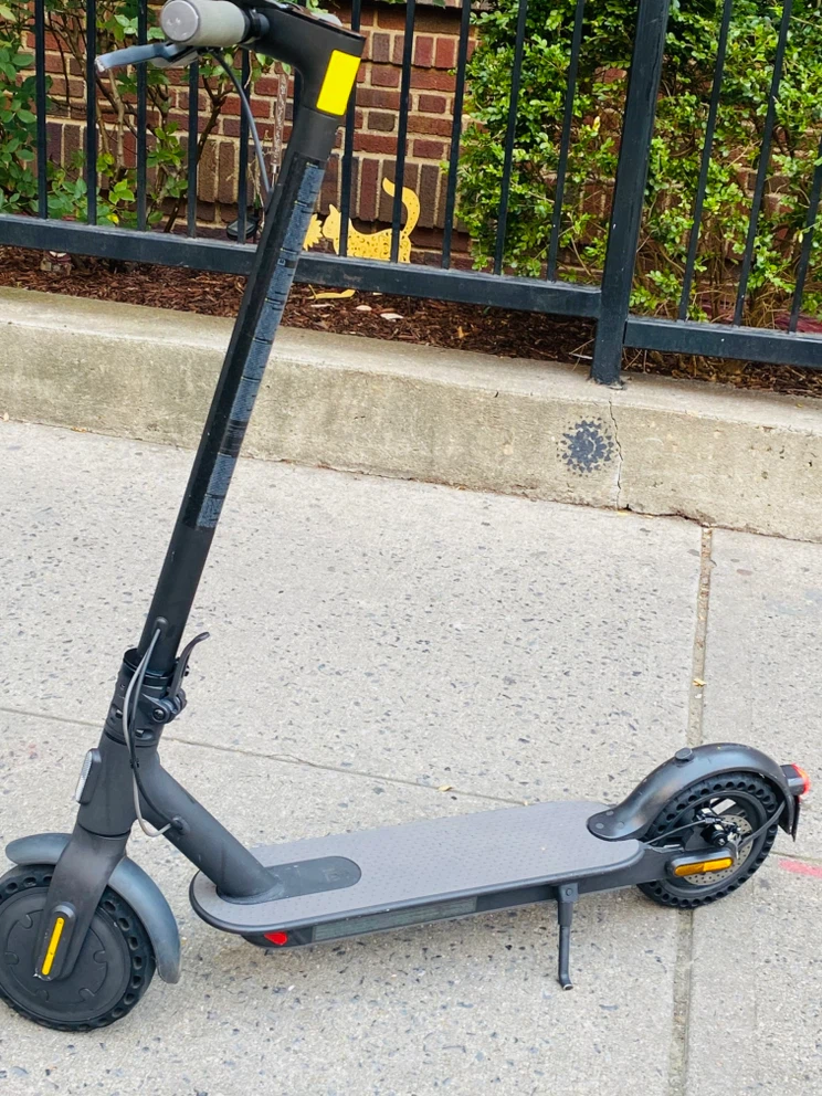Xiaomi Mi Electric Scooter