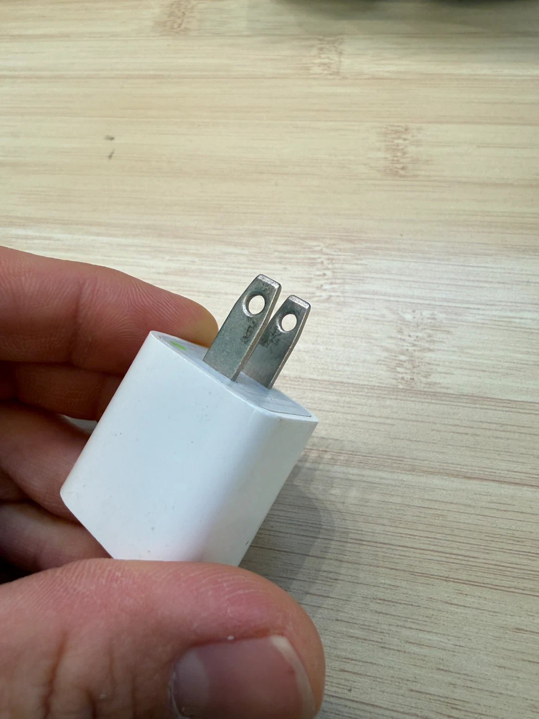 Apple USB Power Adapter A1265 - photo 3