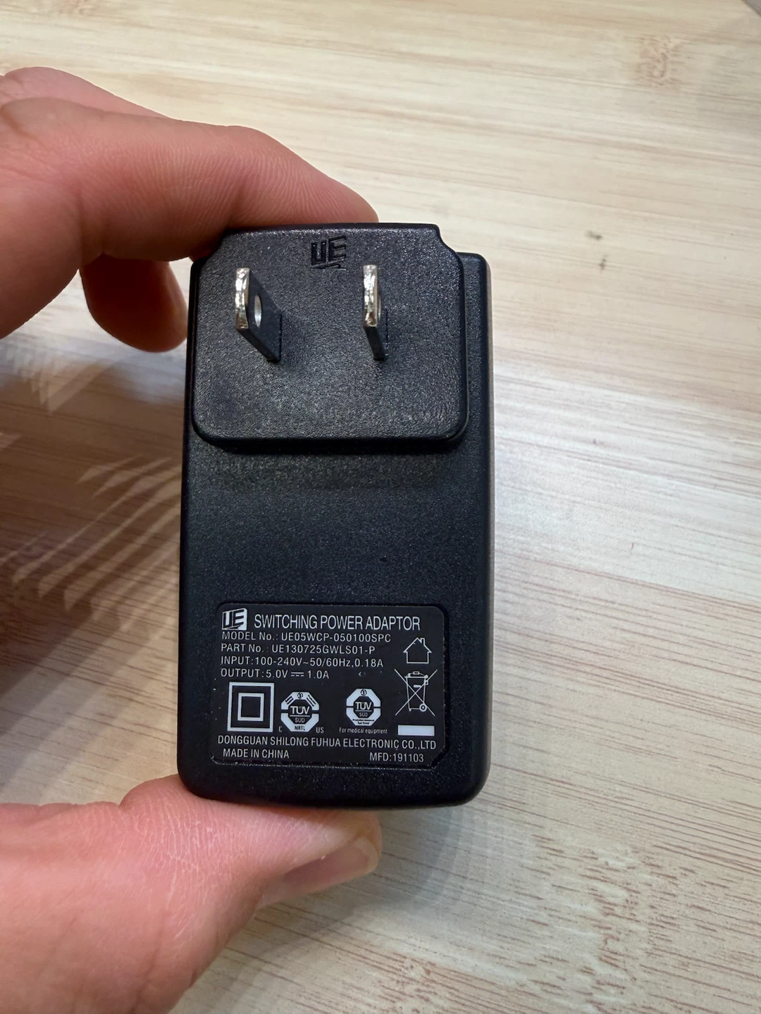 UE Switching Power Adaptor 5V 1.0A
