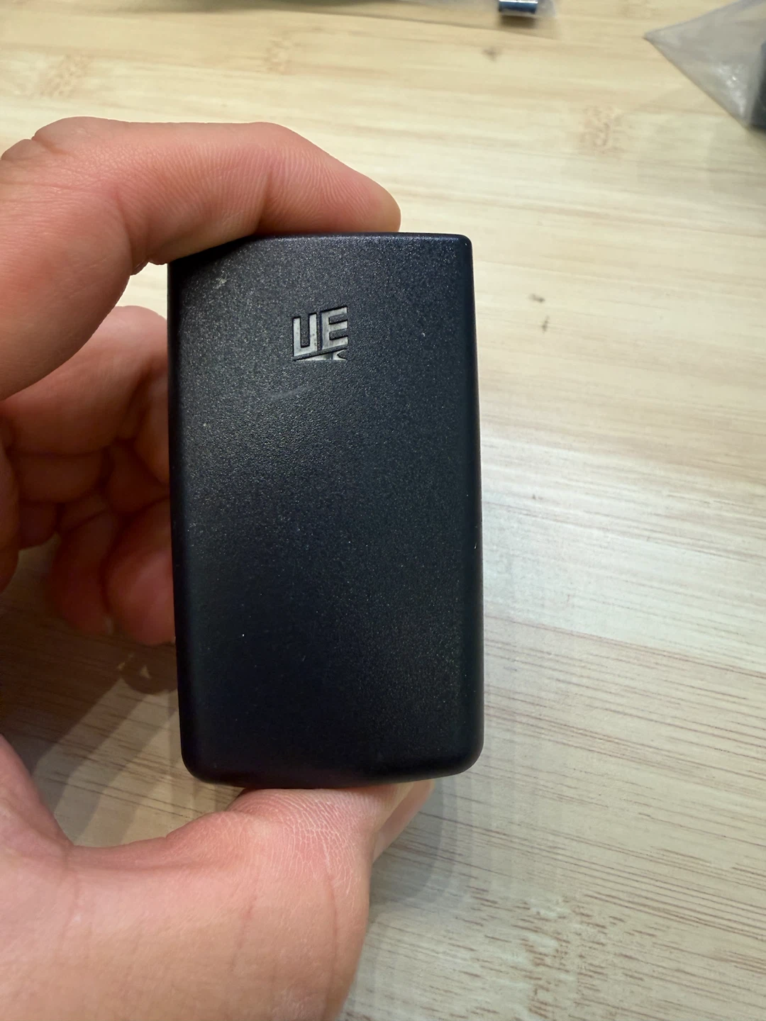 UE Switching Power Adaptor 5V 1.0A - photo 4