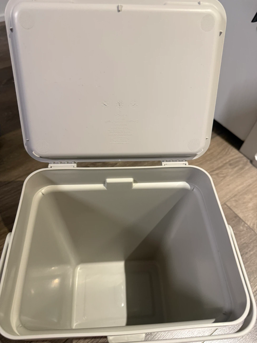 IKEA HALLBAR Bin with Lid 10L (3 gallon) - photo 4