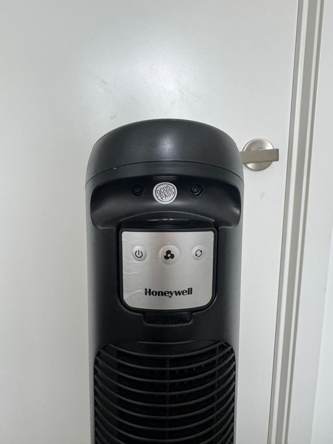 Honeywell QuietSet Tower Fan - photo 5
