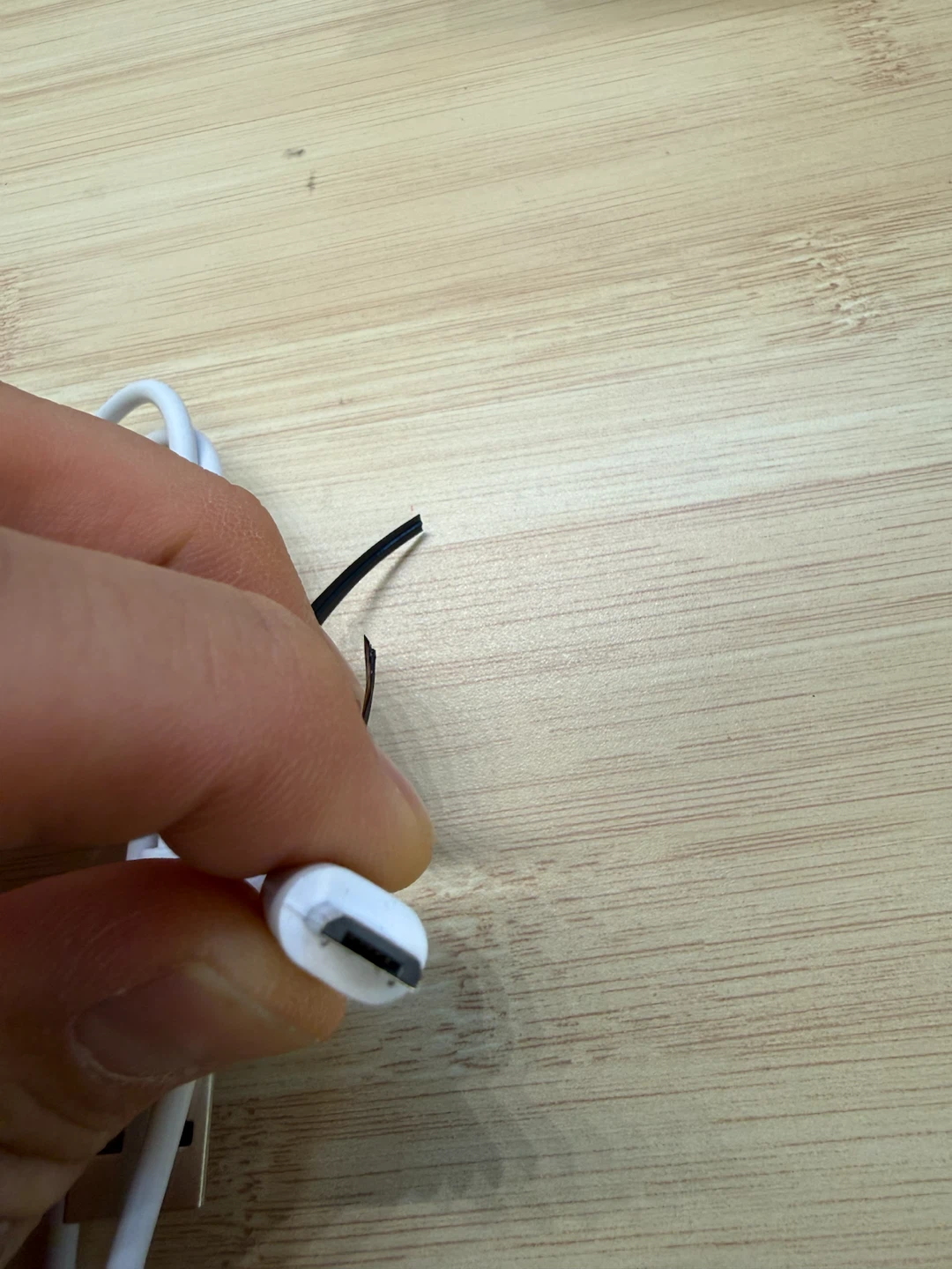 Micro USB charging cable - photo 2