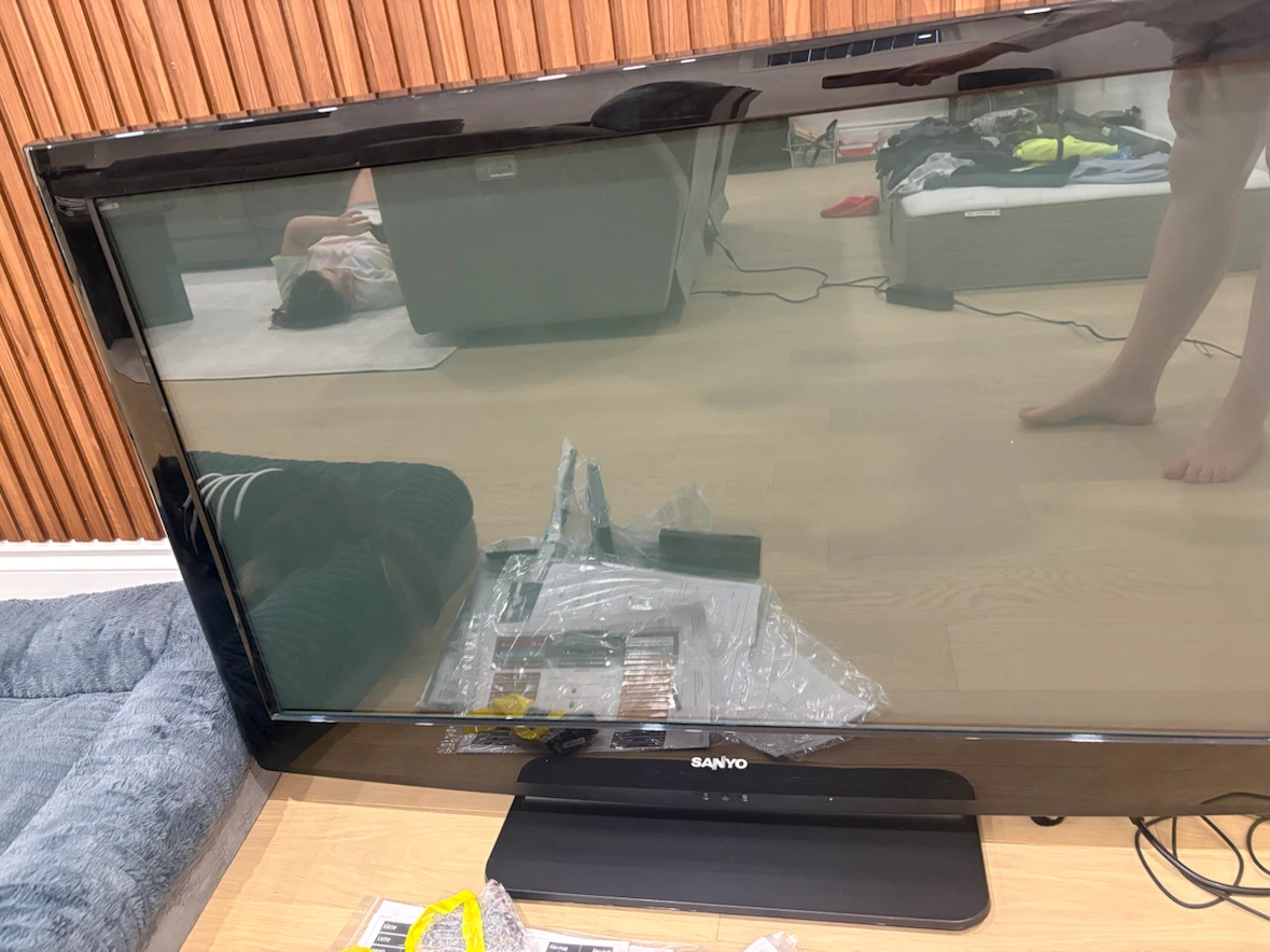 Sanyo Television - photo 2