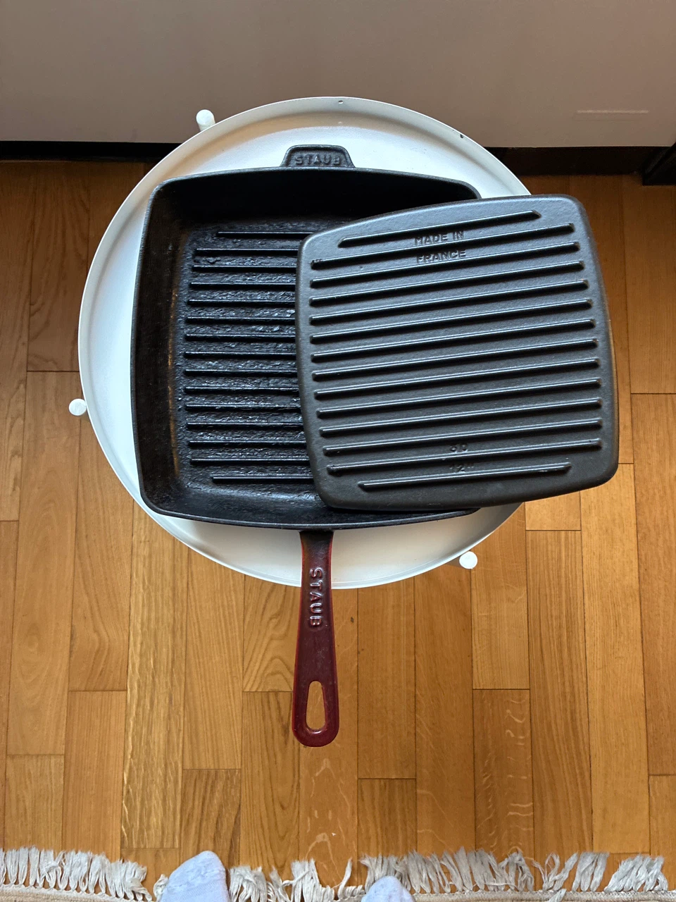 Staub cast iron grill pan with grill press