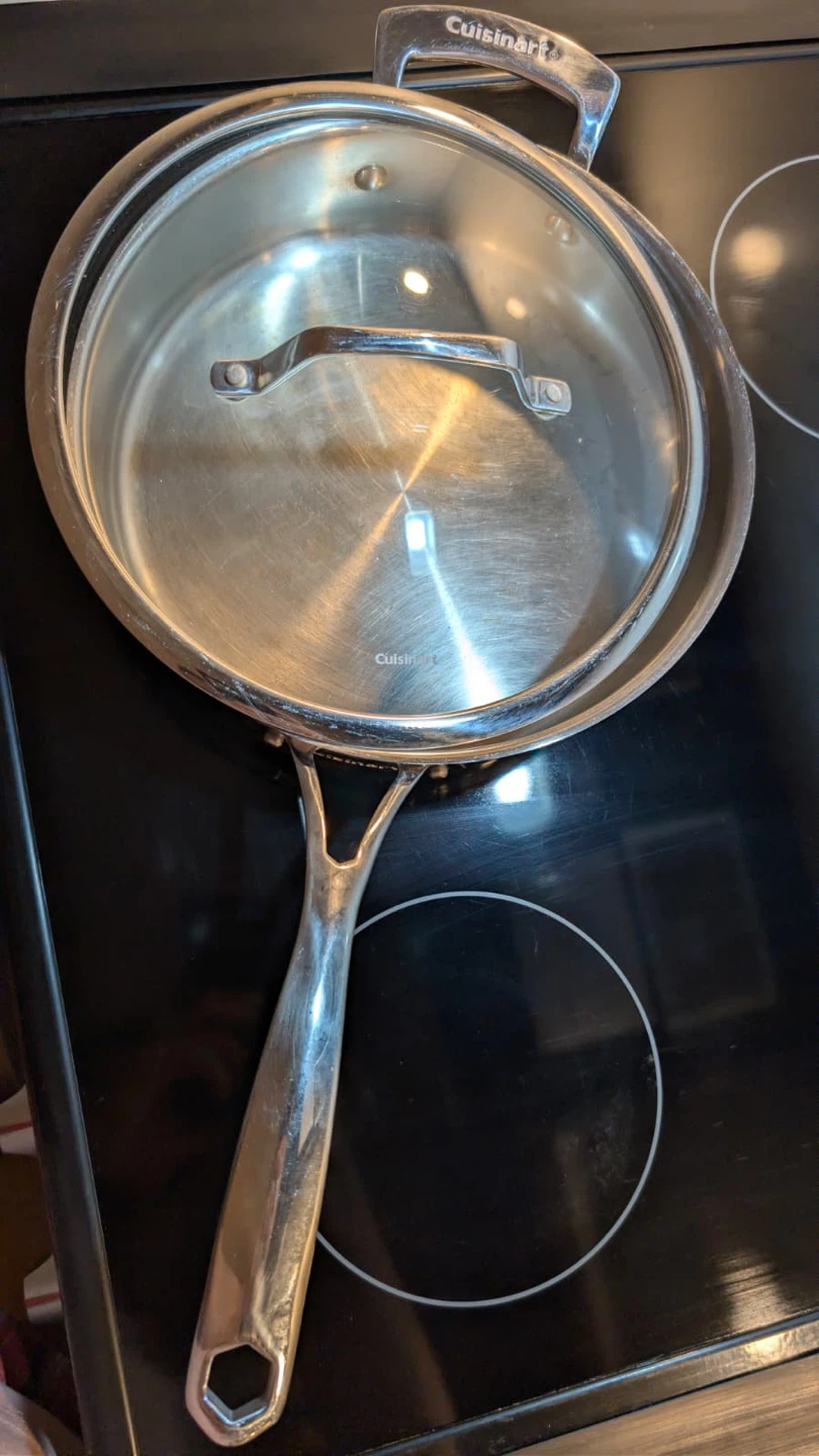 Cuisinart 3-Quart Sauté Pan with handle & glass lid - photo 2
