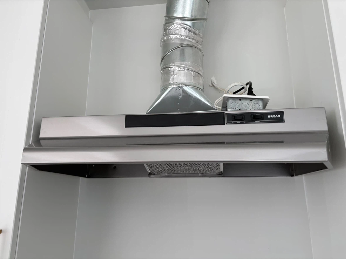 Broan Range Hood BU230SF