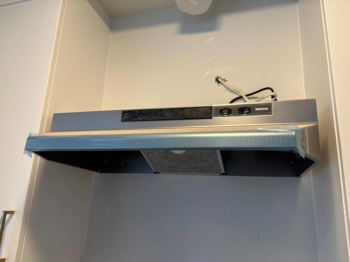 Broan Range Hood BU230SF - photo 3
