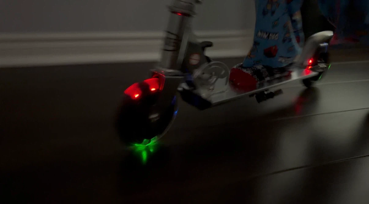 Foldable Silver Kick Scooter - photo 2