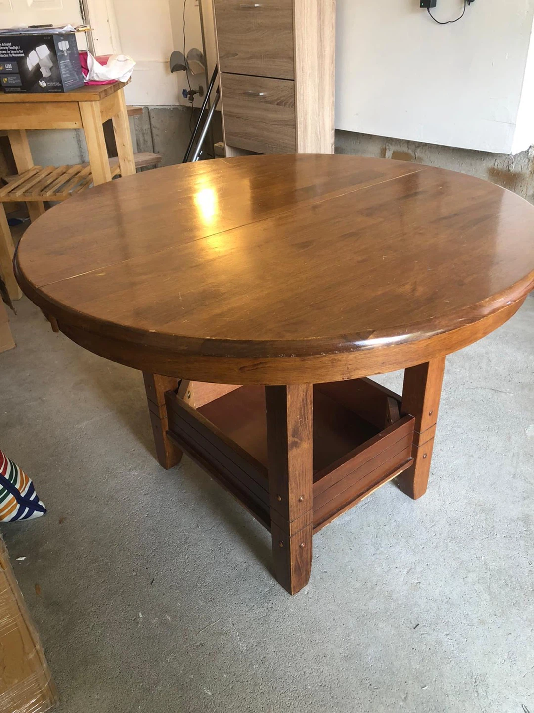 Round Wooden Dining Table - photo 4