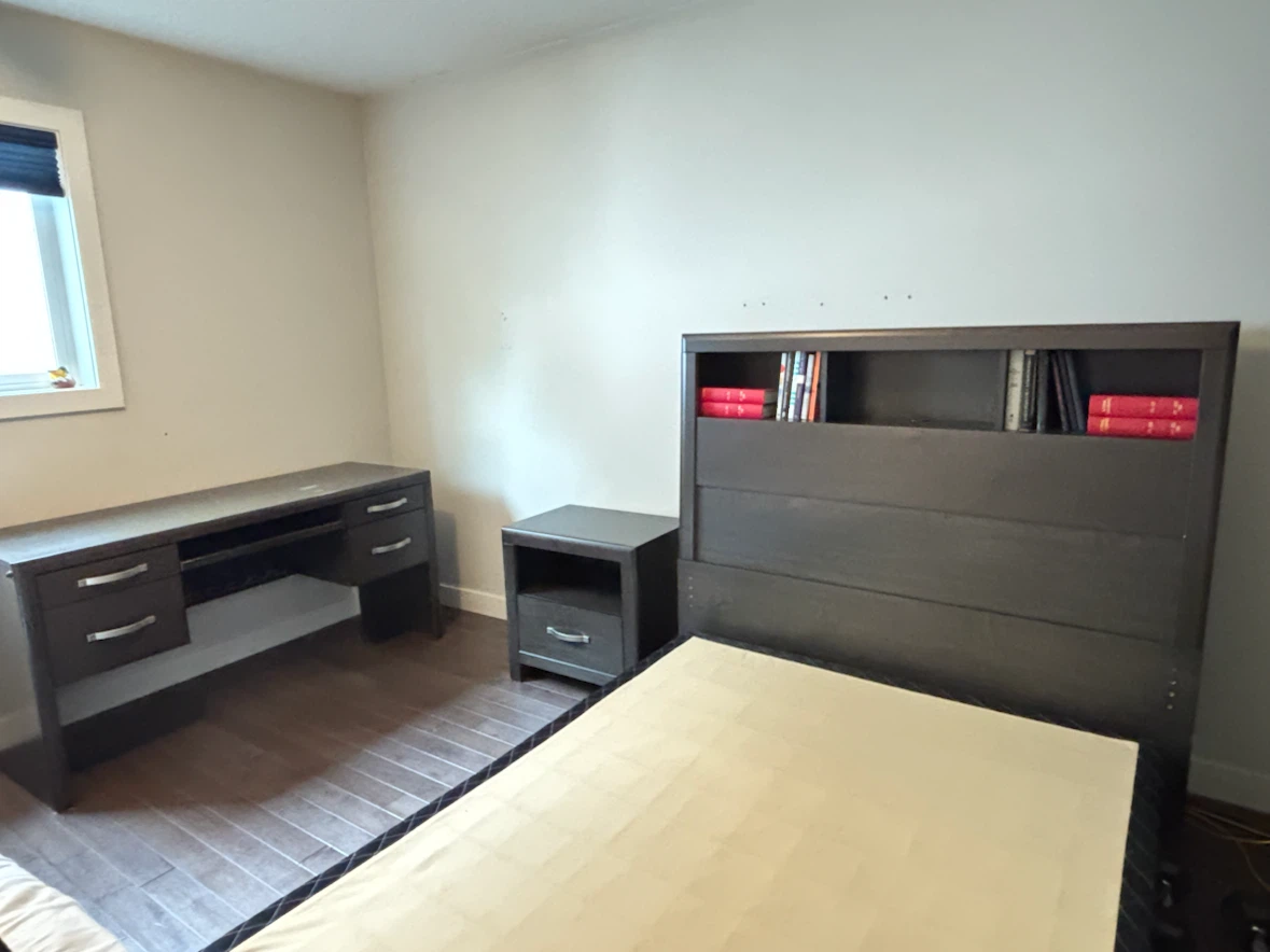 Bedroom Furniture Set - Dark Wood Finish - photo 2