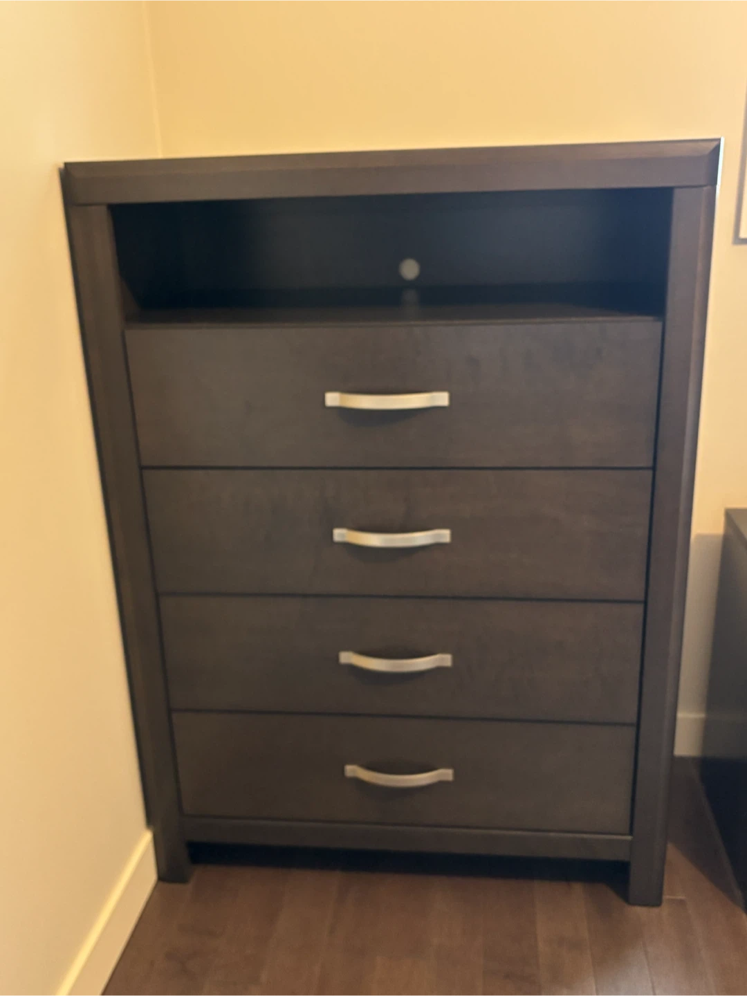 Bedroom Furniture Set - Dark Wood Finish - photo 4
