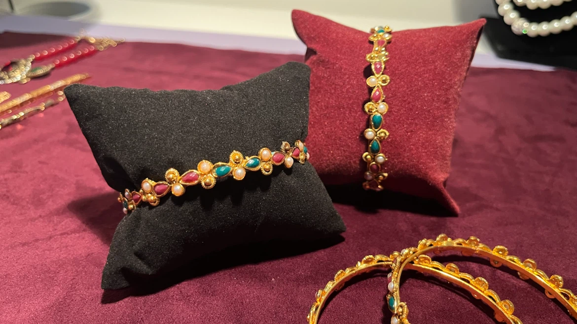 Set of 4 Gold-Tone Decorative Bangles - photo 2