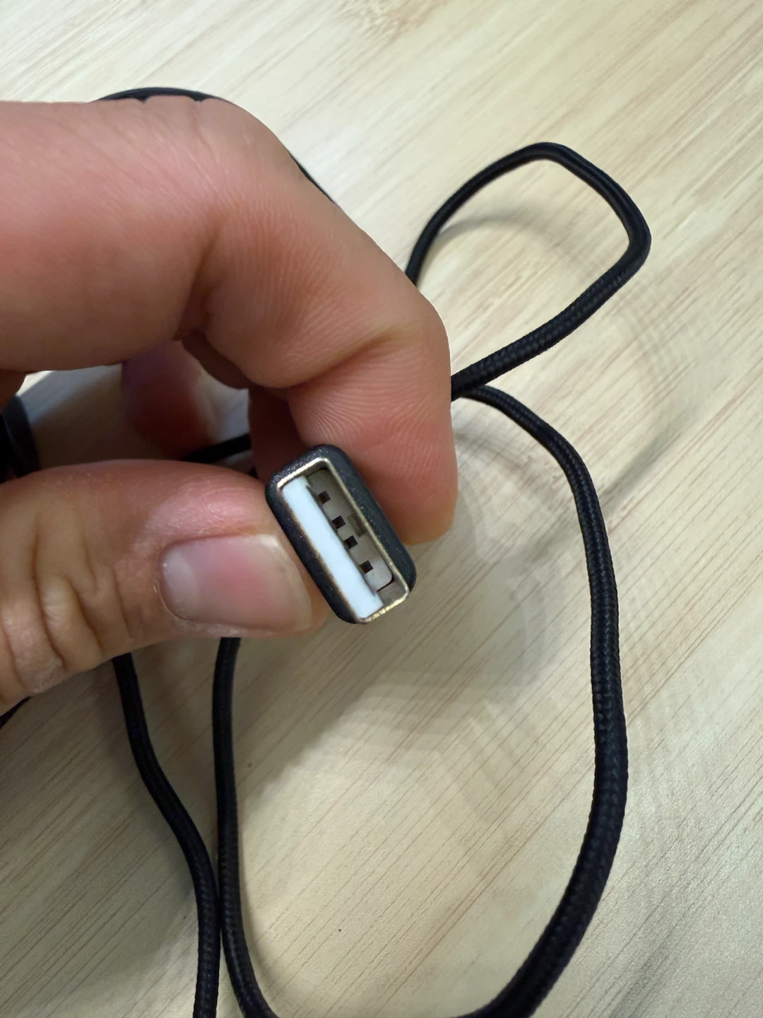 Razer Braided USB Charging Cable - photo 3