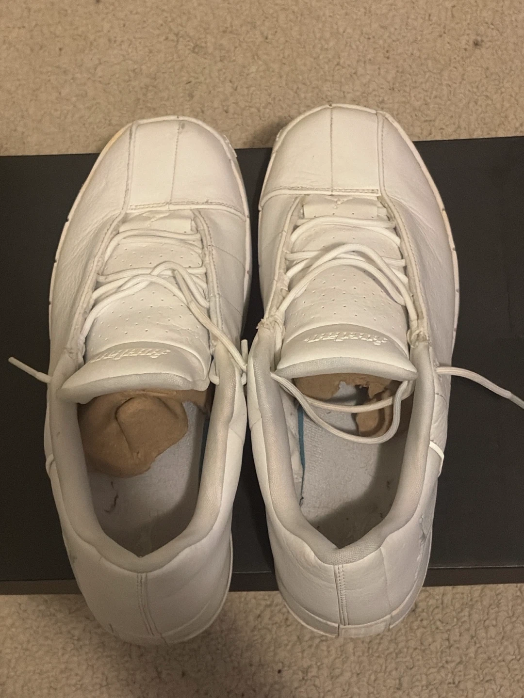 Nike Jordan 1 Retro Low White Sneakers