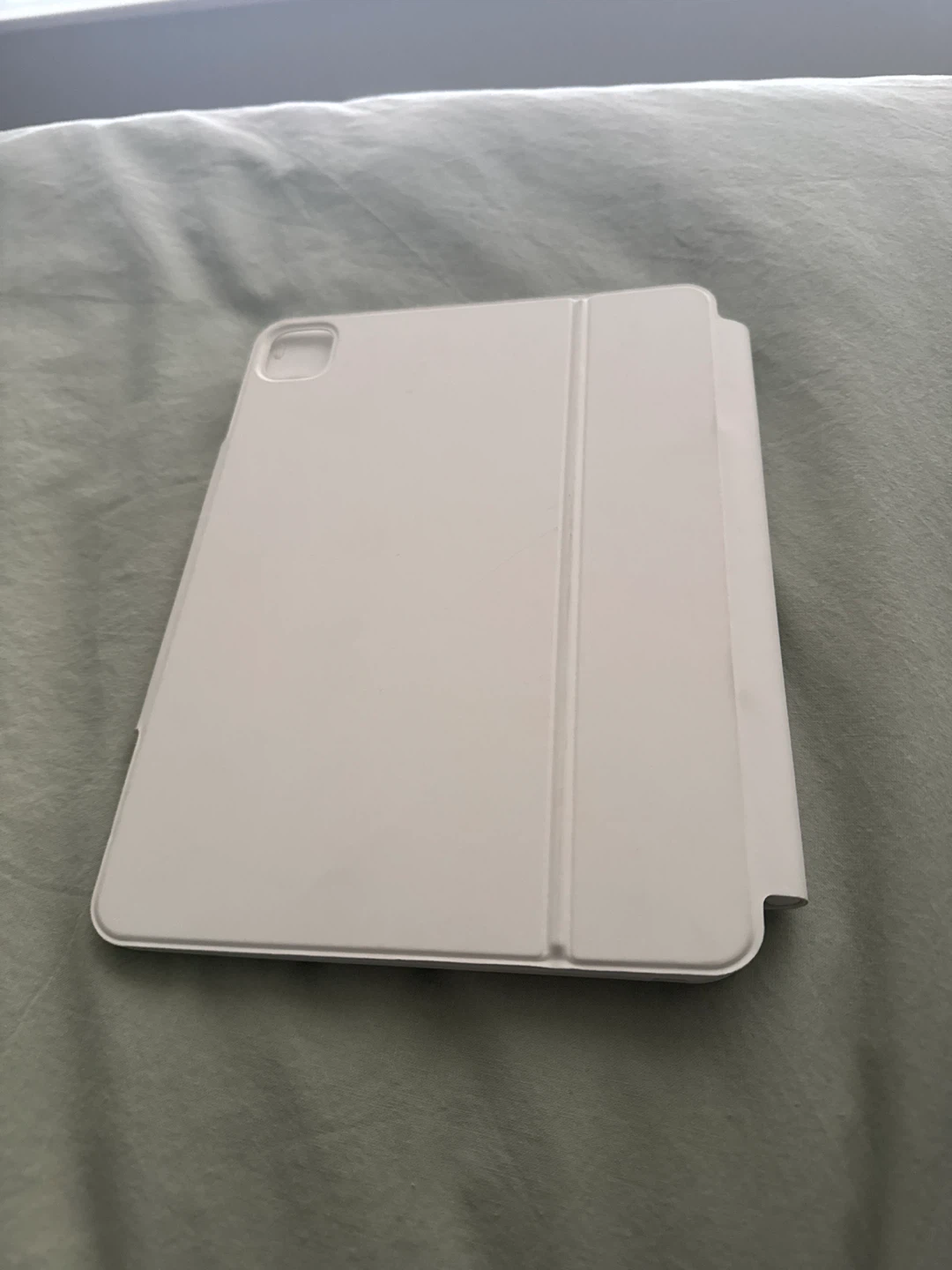 ESR White iPad Keyboard Case with Trackpad - photo 5