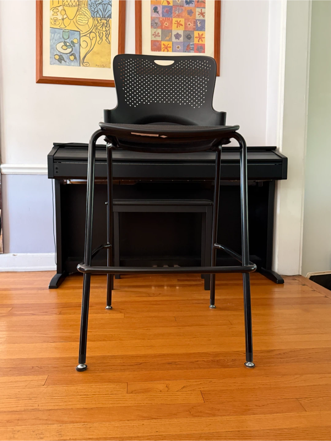 Herman Miller Caper Stacking Barstools - photo 4