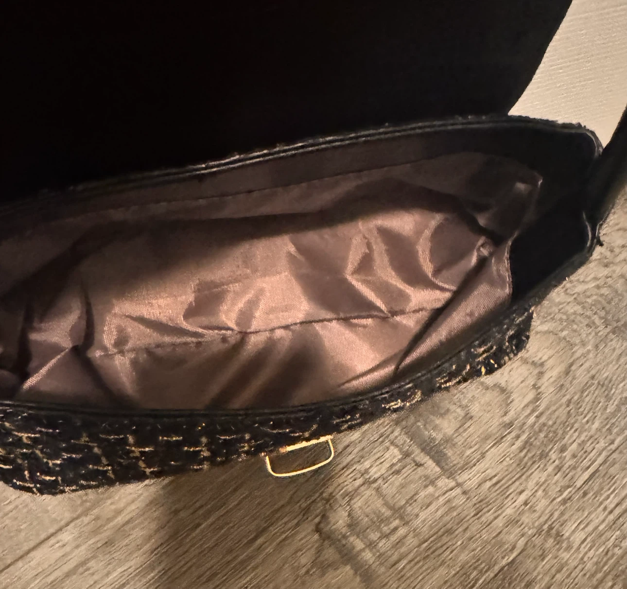 Black and Gold Tweed Shoulder Bag small see description $15 firm - photo 2