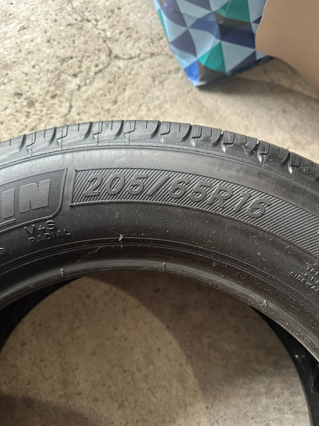 Michelin Defender Tires 205/65R16 - photo 3