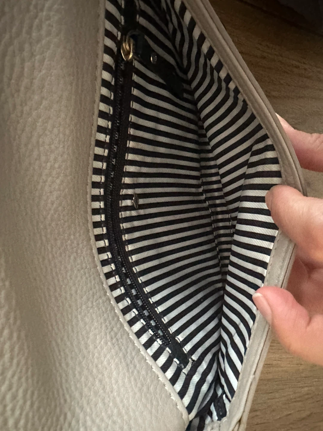 Kate Spade Crossbody Bag - photo 4