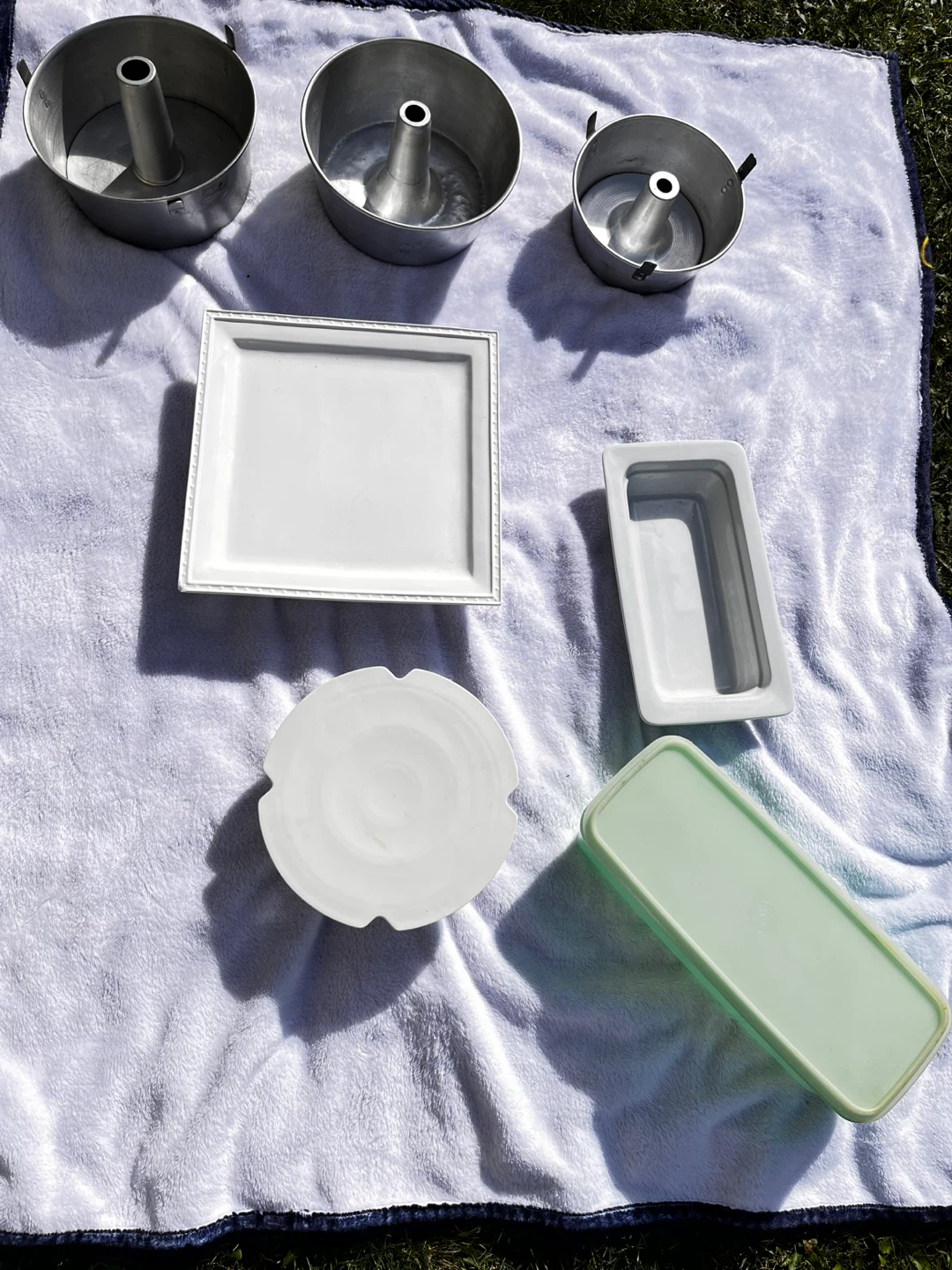 Kitchenware baking and serving set