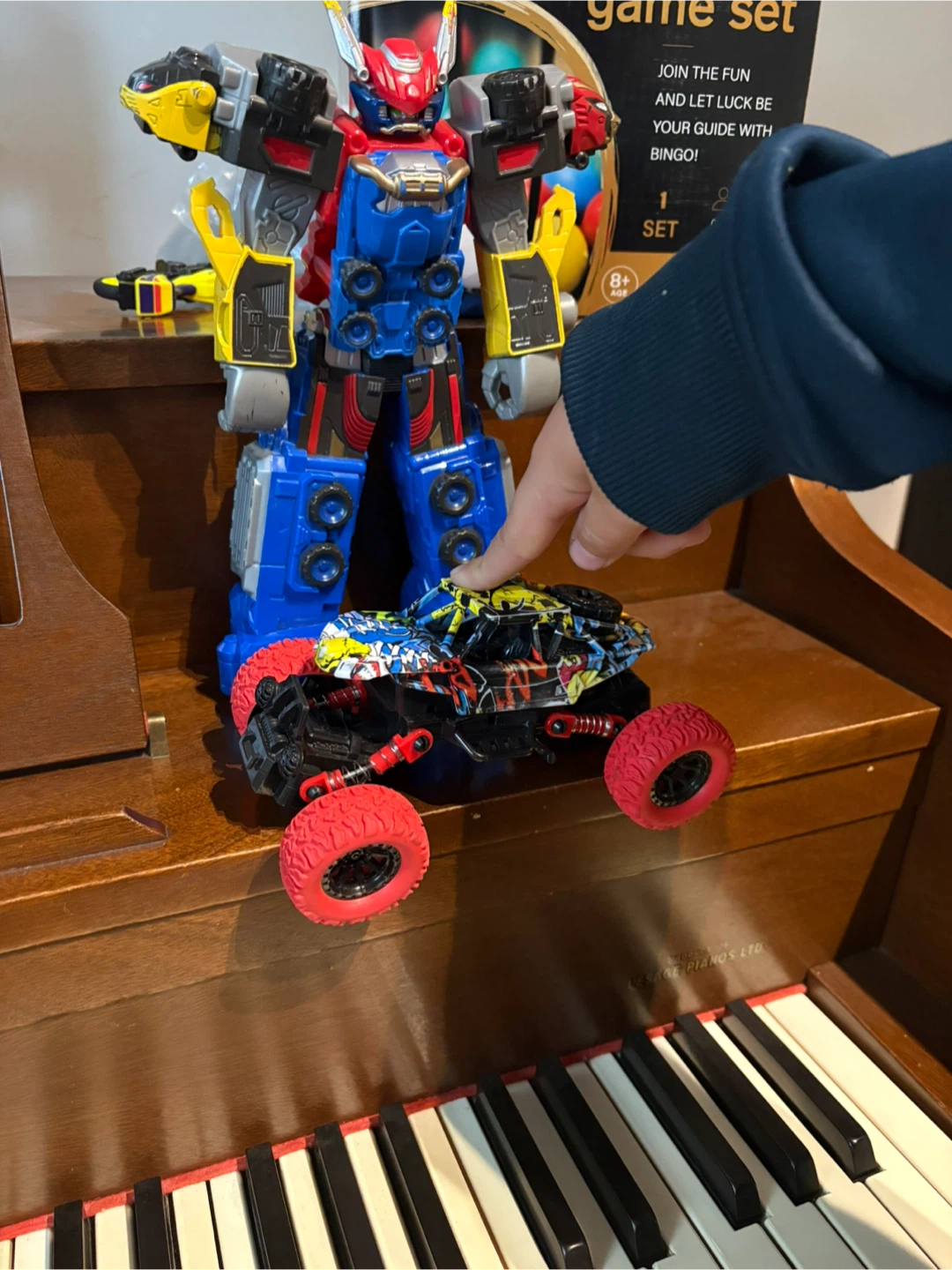 Power Rangers Robot and RC Off-Road Car