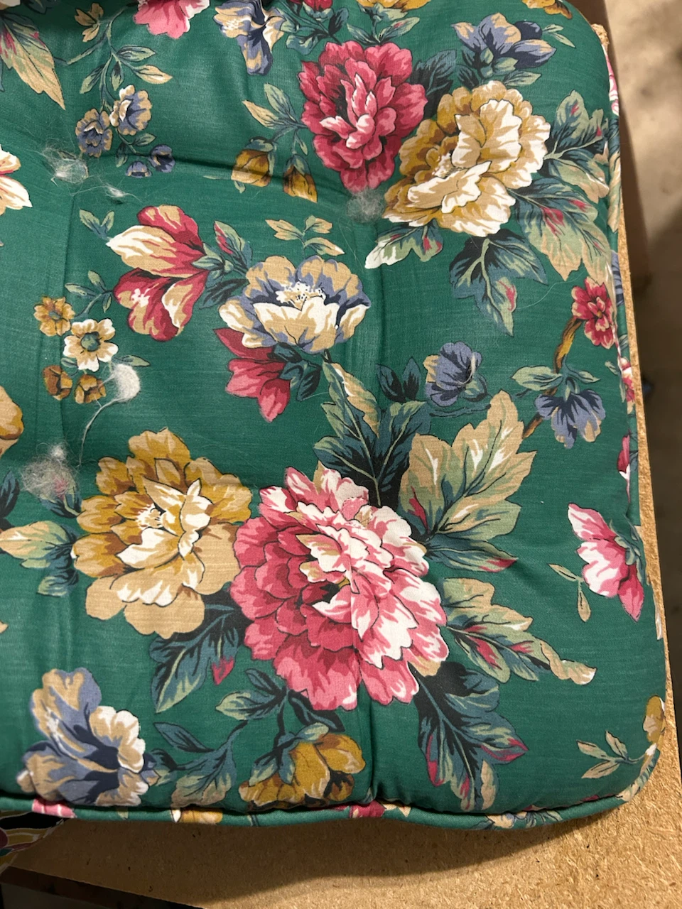 Floral pattern chair cushions - photo 2