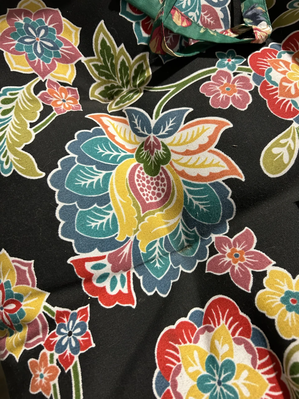 Floral pattern chair cushions - photo 3