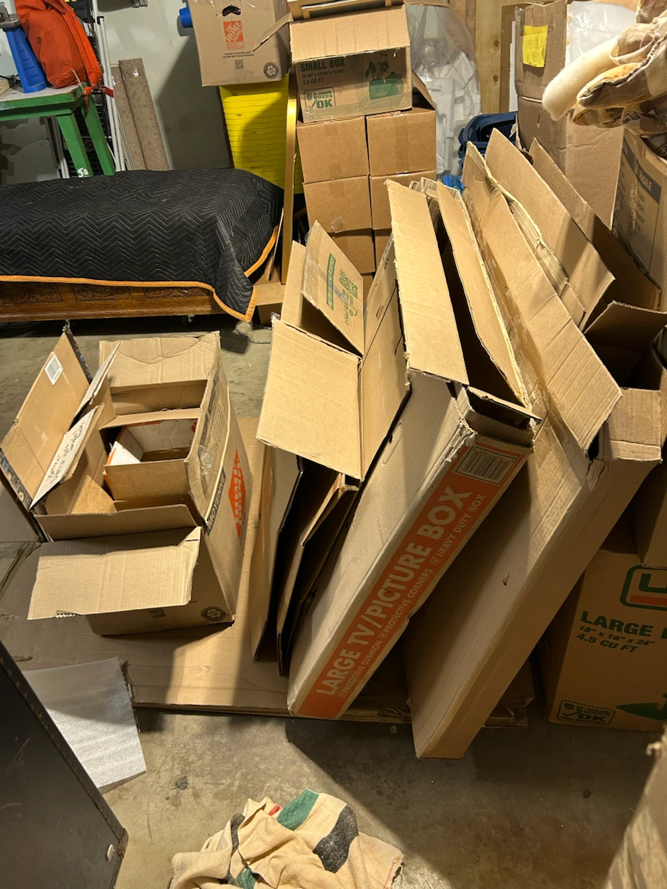 Large Moving Boxes for tv or wardrobe
