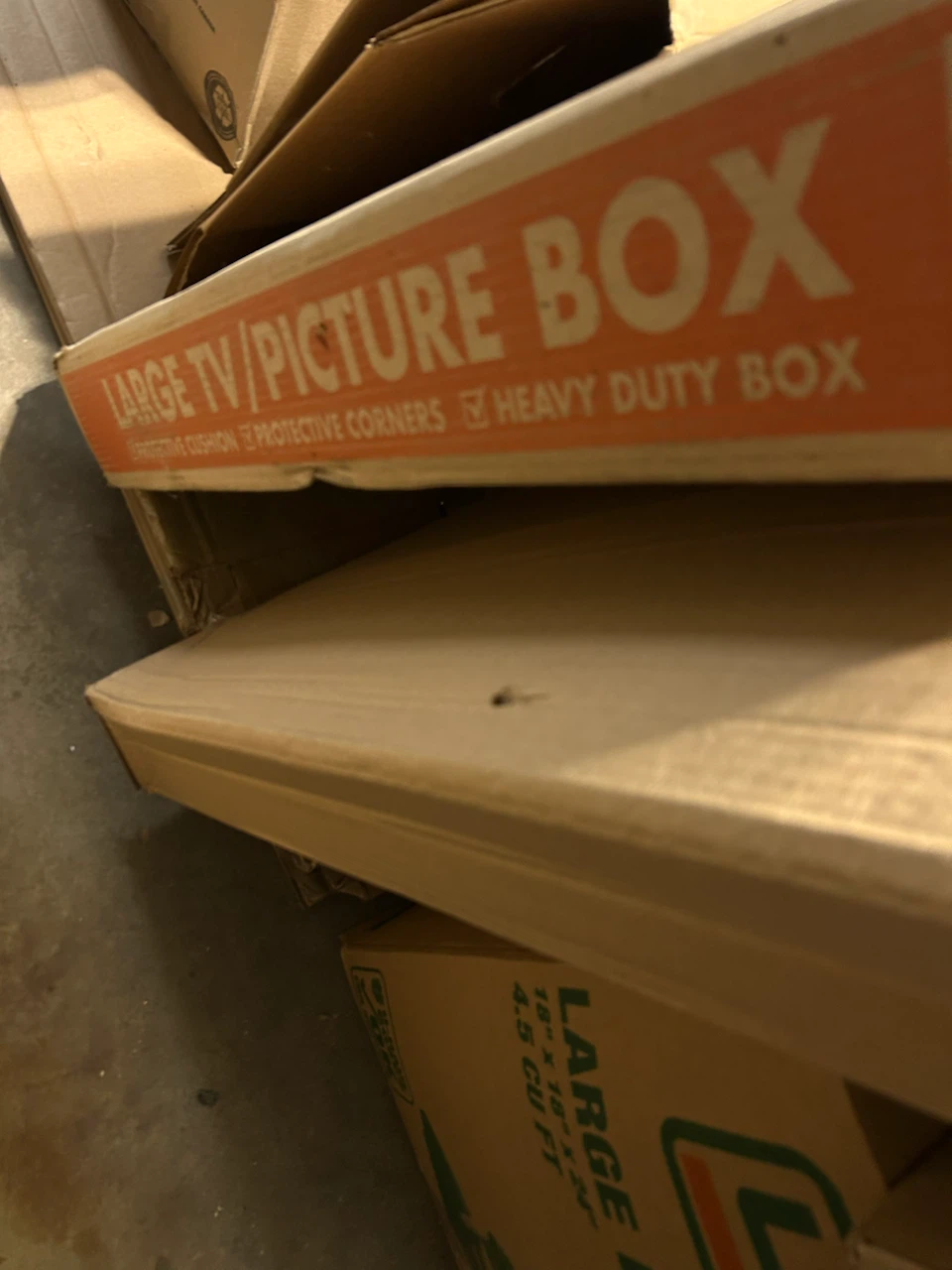 Large Moving Boxes for tv or wardrobe - photo 2