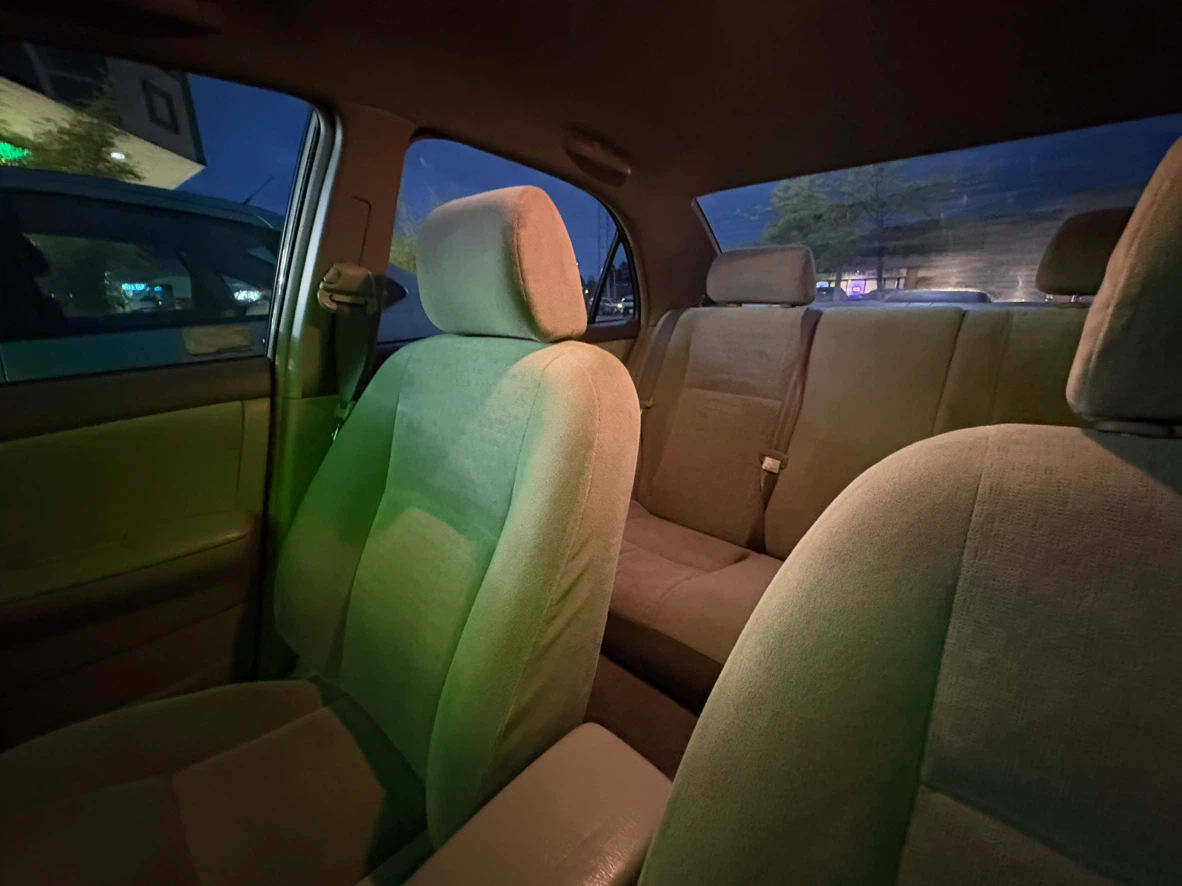 Toyota Corolla CE - photo 5