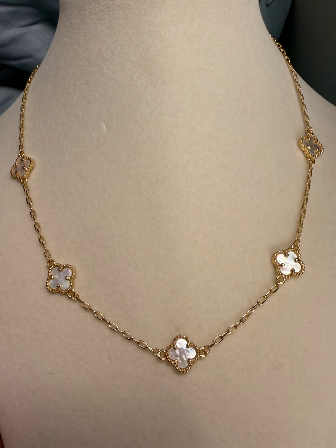 Clover necklace