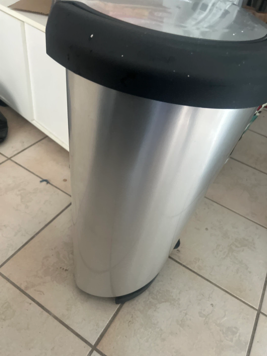 KIS Elite Series Step-On Waste Bin 40L - photo 3