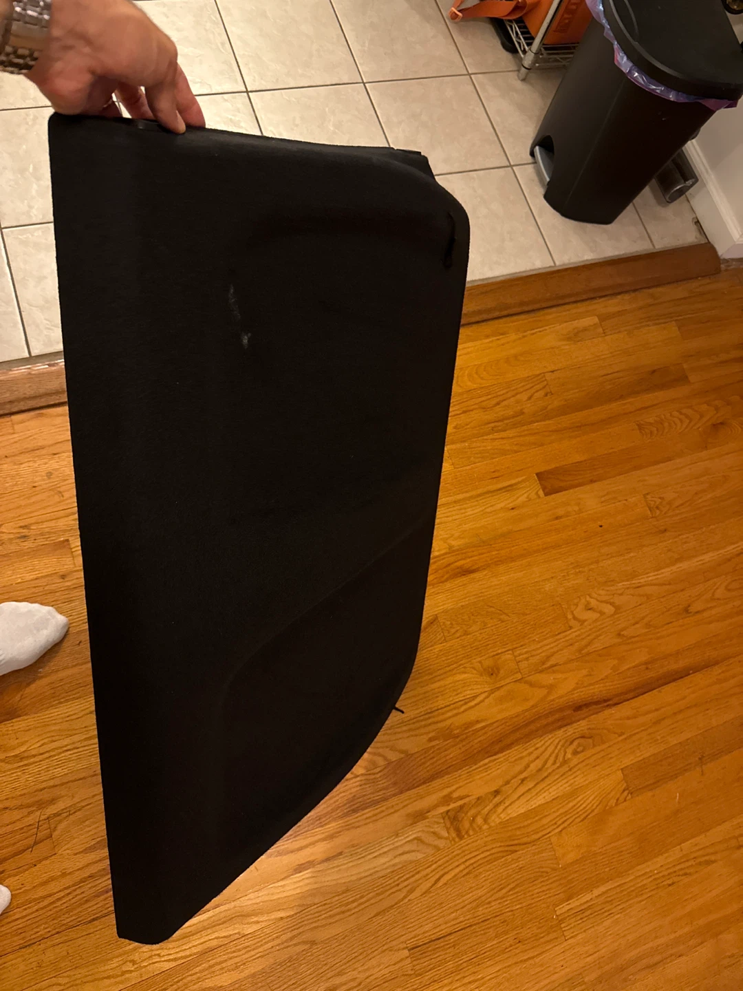 OEM trunk cover for Chevrolet Trax 2026 - photo 2