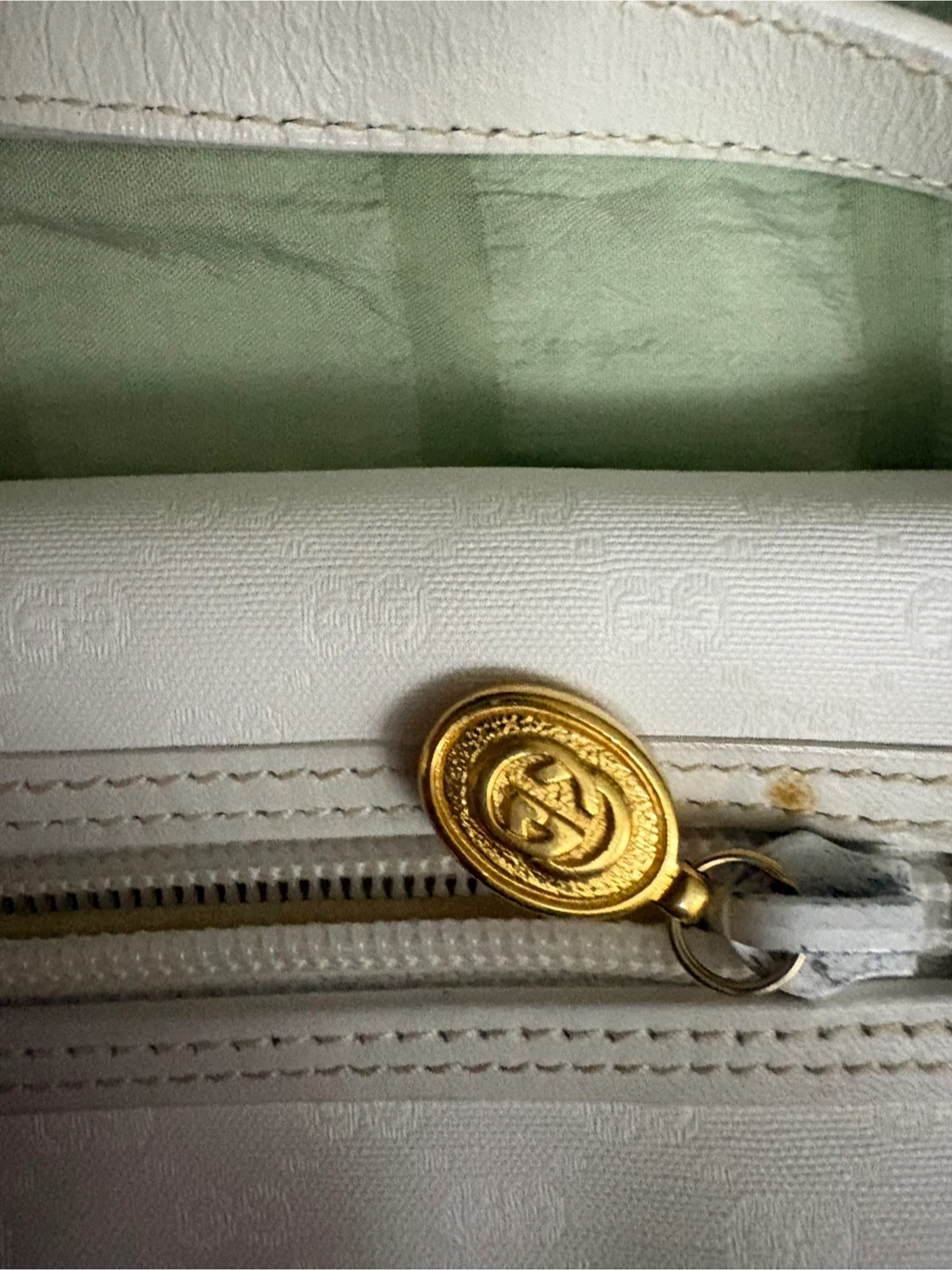 Gucci White Leather Shoulder Bag - photo 3