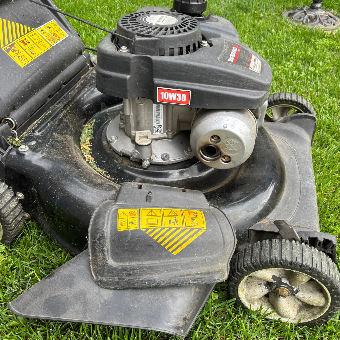 Yard Machines 140cc Lawn Mower - photo 2
