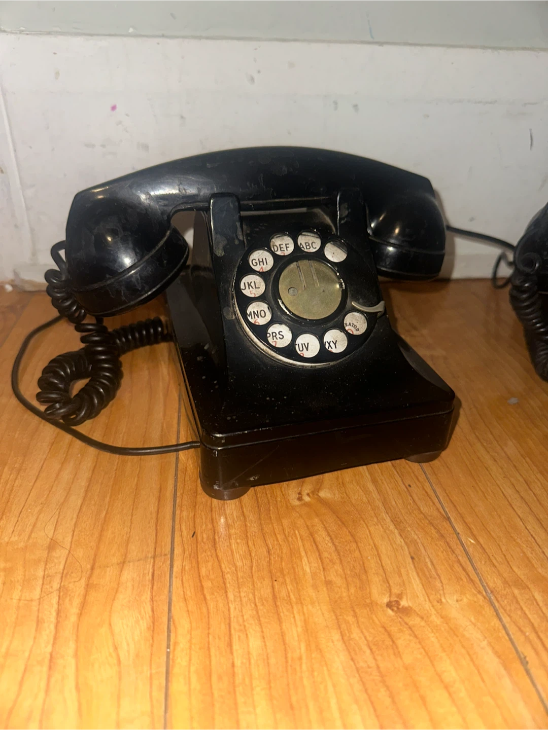 Vintage Rotary Telephones - photo 2