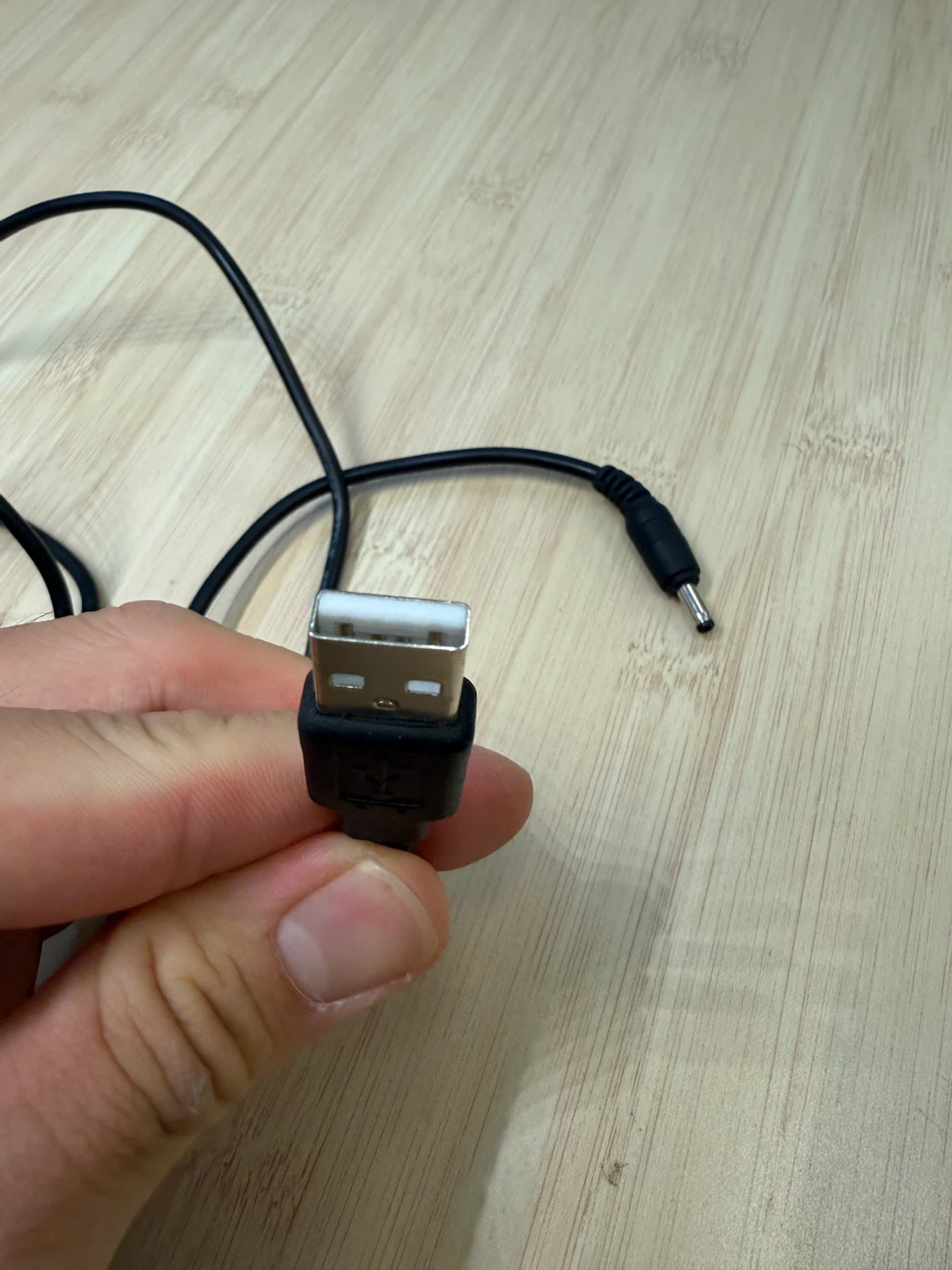 USB to DC Barrel Power Cable - photo 2