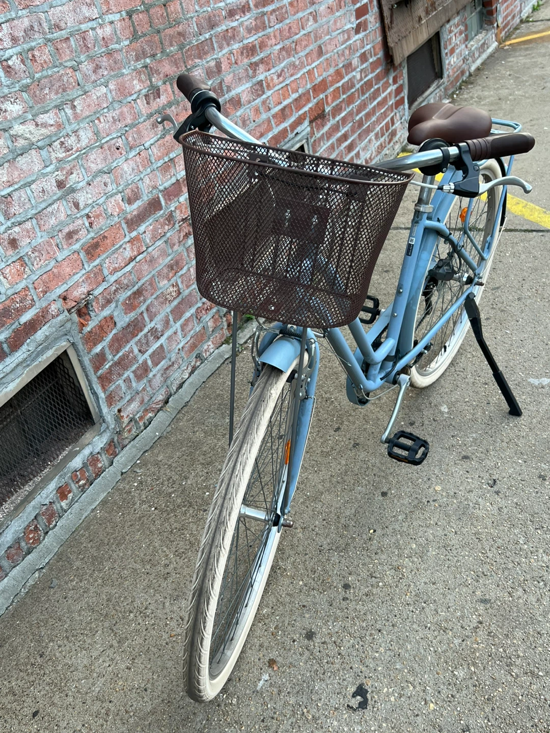 Light Blue Retro-Style City Bike - photo 2