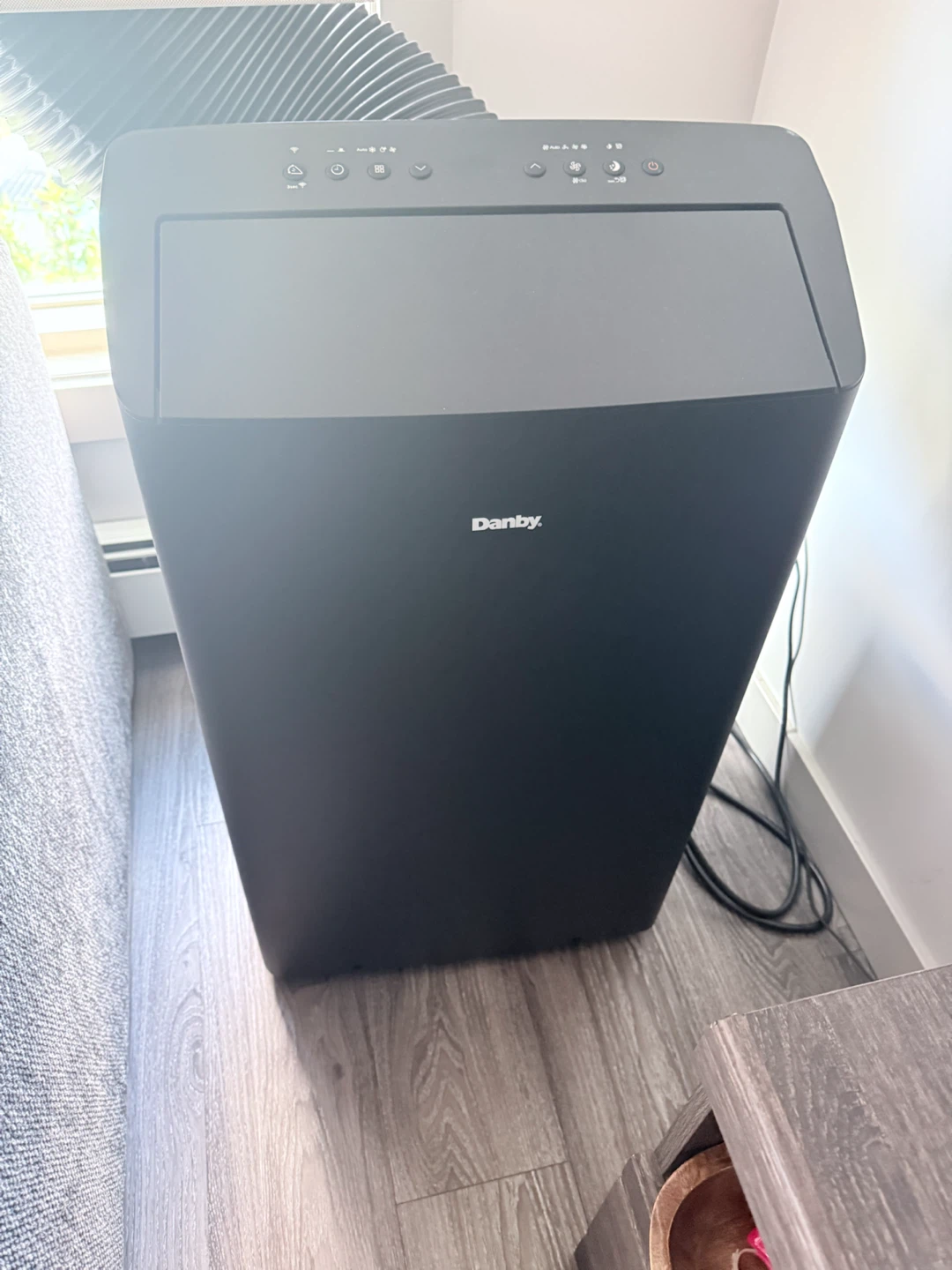 Danby 12,000 BTU  Portable AC cools up to 1000 sq. ft. - photo 4
