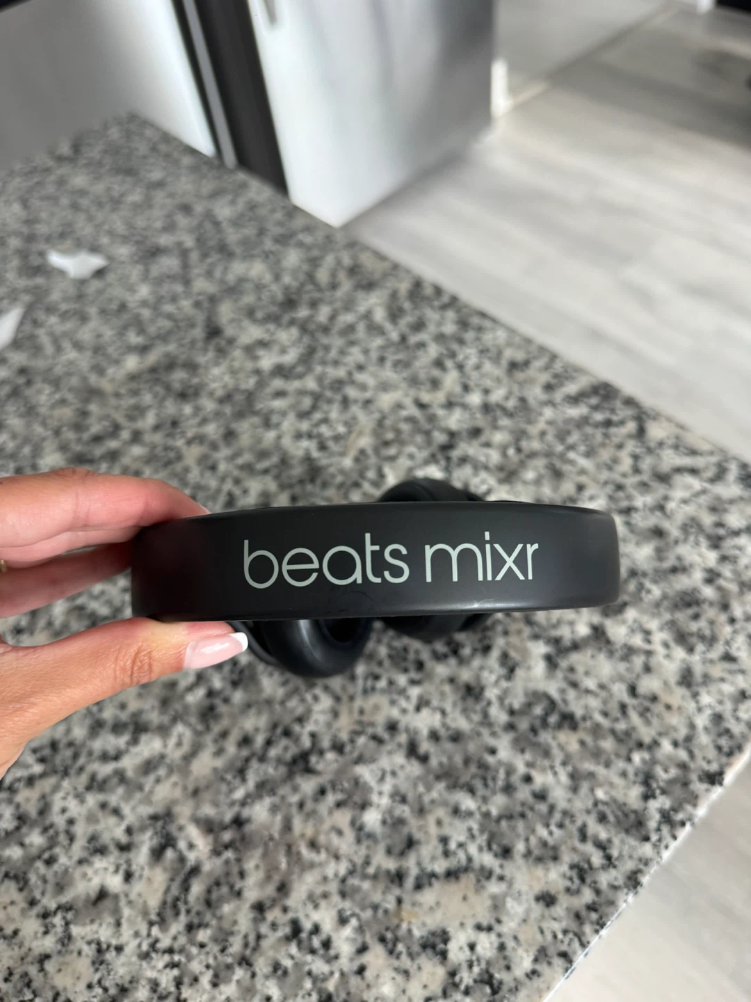 Beats Mixr Headphones - photo 2