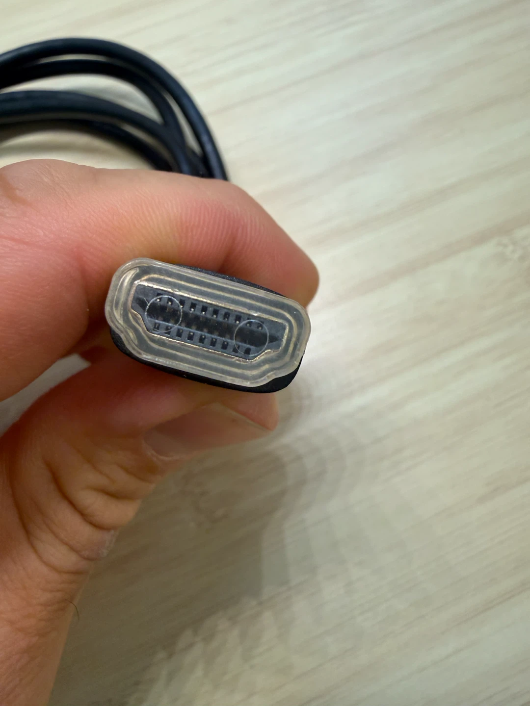 AmazonBasics DisplayPort Cable - photo 3