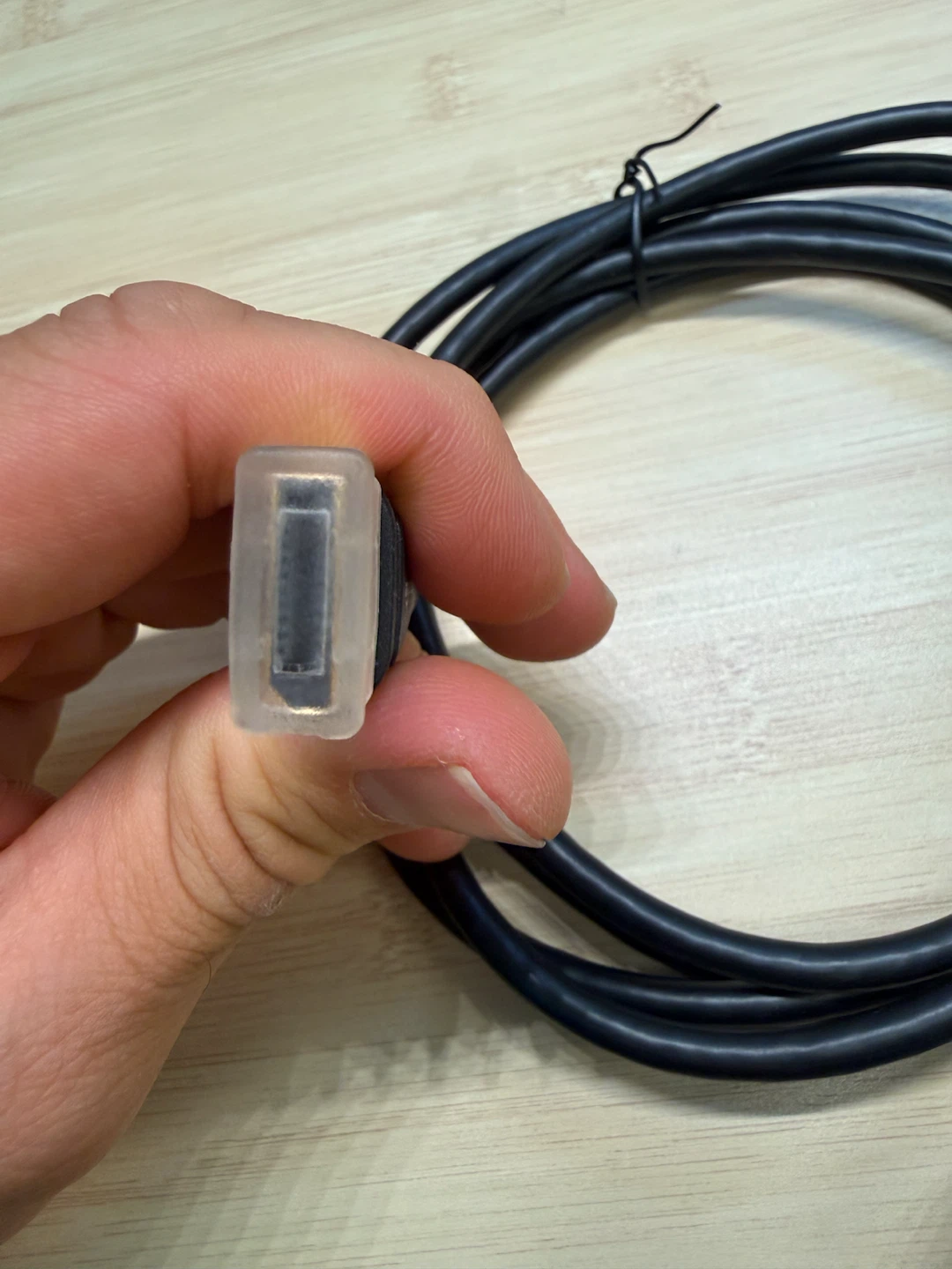 AmazonBasics DisplayPort Cable - photo 4
